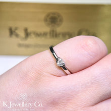 Load image into gallery viewer Moissanite Heart Ring Moissanite simple love ring
