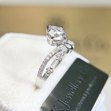 Load image into gallery viewer Moissanite Princess Crown Ring Moissanite Princess Crown Ring