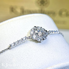 將圖片載入圖庫檢視器 Moissanite Blossom Bracelet 莫桑石流綻放手鏈