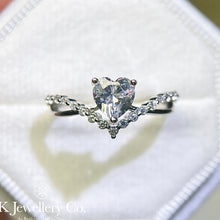 Load image into gallery viewer Moissanite Heart V-Crown Ring Moissanite Heart V-Crown Ring