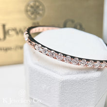 將圖片載入圖庫檢視器 Moissanite 12ct Full Paved Bangle 全圈莫桑石12卡手鐲