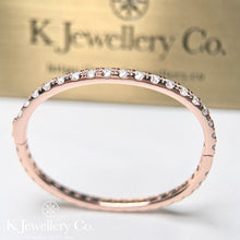 將圖片載入圖庫檢視器 Moissanite 12ct Full Paved Bangle 全圈莫桑石12卡手鐲
