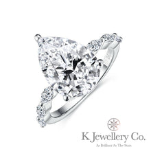 Load image into gallery viewer Moissanite Pear 5ct Ring (5 carats)