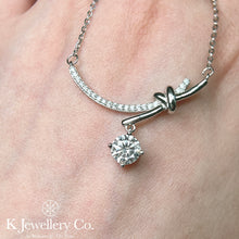 將圖片載入圖庫檢視器 Moissanite Knot 1ct Necklace 莫桑石Knot頸鏈