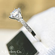 將圖片載入圖庫檢視器 Moissanite Six Prongs Ring 莫桑石靈動六爪戒指