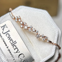 將圖片載入圖庫檢視器 Moissanite Starlight Cascade Bracelet 莫桑石星河流光手鏈