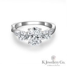 Load image into gallery viewer Moissanite Twisted Oval Cut 1.5ct + 0.75 Ring (Moissanite oval shape, 1.5 carats, three stones in a wave pattern)