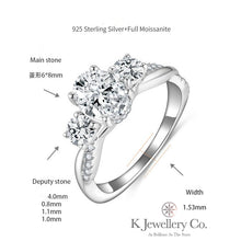 Load image into gallery viewer Moissanite Twisted Oval Cut 1.5ct + 0.75 Ring (Moissanite oval shape, 1.5 carats, three stones in a wave pattern)