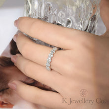 Load image into gallery viewer Moissanite Starlight Cluster Ring