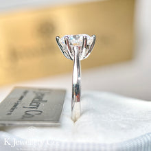 Load image into gallery viewer Moissanite Six Prong Ring Moissanite classic small arm six prong ring