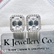 將圖片載入圖庫檢視器 Moissanite Radiant Cut/ Emerald Cut Halo Ear Studs 莫桑石祖母綠切/雷迪恩切圍鑲耳環