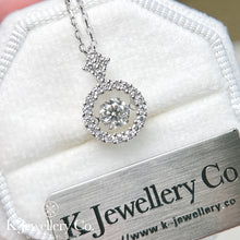 將圖片載入圖庫檢視器 Moissanite Dancing Stone Necklace莫桑石Dancing Stone 0.5 ct 頸鏈