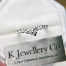 將圖片載入圖庫檢視器 Cubic Zirconia Stacking V-2 Ring 高碳鑽V字戒指