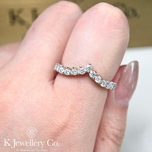 Load image into gallery viewer Moissanite V Stacking Ring Moissanite V-shaped row ring