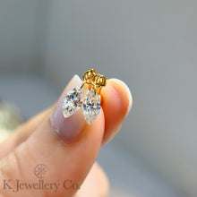 將圖片載入圖庫檢視器 Cubic Zirconia Marquise Earring 進口高碳鑽打孔馬眼石螺絲針耳環