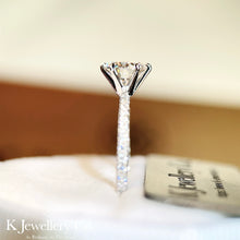 將圖片載入圖庫檢視器 Moissanite Six Prong Paved Ring 莫桑石幼臂高鑲六爪戒指