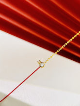 將圖片載入圖庫檢視器 Cubic Zirconia Rabbit Redline Bracelet 高碳鑽兔子紅繩手鏈