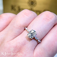 Load image into gallery viewer Moissanite 2ct Oval Marquise Ring Moissanite 2 carat oval marquise ring