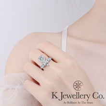 Load image into gallery viewer Moissanite Pear Josephine Ring Moissanite pear-shaped with marquise ring