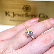 Load image into gallery viewer Moissanite Elegant Four Prong Ring 1.5 Carat Full Moissanite High Setting Vintage Ring