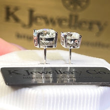 將圖片載入圖庫檢視器 Moissanite Classis Four Claws Earrings