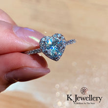 Load image into gallery viewer Moissanite Paved Heart Ring Moissanite heart-shaped full-circle ring