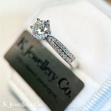 Load image into gallery viewer Moissanite Six Prong Paved Ring Moissanite Star Diamond Ring