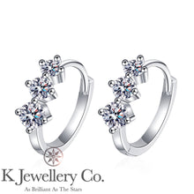 將圖片載入圖庫檢視器 Moissanite Three Stone Round Earrings 莫桑石漸變三石耳圈