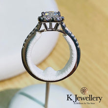 Load image into gallery viewer Moissanite Paved Heart Ring Moissanite heart-shaped full-circle ring