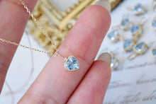 將圖片載入圖庫檢視器 Diamond 18K Gold Aquamarine Heart Shape Pendant 18K金海藍寶40分愛心吊墜