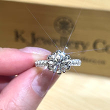 將圖片載入圖庫檢視器 Moissanite Flower Crown Ring 莫桑石皇冠花托戒指