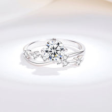 Load image into gallery viewer Moissanite Star River Ring Moissanite Star River Ring