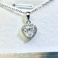 將圖片載入圖庫檢視器 Moissanite Heart Paved Necklace 莫桑石愛心型圍鑲頸鏈