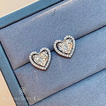 Load image into gallery viewer Imported high carbon diamond hollow love surrounding necklace/earrings