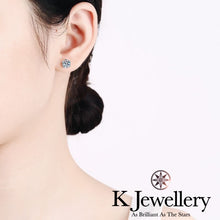 將圖片載入圖庫檢視器 Moissanite Four Prong Ear Studs 莫桑石清鑲高四爪螺絲/耳環