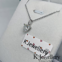 Load image into gallery viewer Moissanite Heart Shape Necklace Moissanite heart-shaped diamond necklace