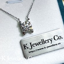 Load image into gallery viewer Moissanite Horns Necklace moissanite hollow high setting four prong necklace