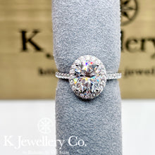 將圖片載入圖庫檢視器 Moissanite Oval Paved Ring 莫桑石橢圓形圍鑲1ct 2ct 戒指