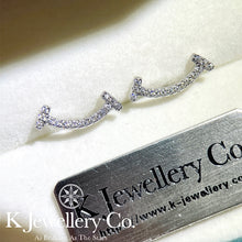 將圖片載入圖庫檢視器 Moissanite Smile Ear Studs 莫桑石微笑耳釘