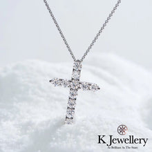 將圖片載入圖庫檢視器 Moissanite Cross Necklace 莫桑石十字架頸鍊