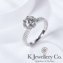 Load image into gallery viewer Moissanite Wishing Fountain Ring Moissanite Wishing Fountain Ring