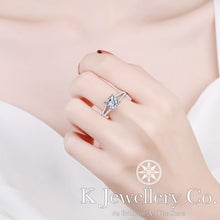 將圖片載入圖庫檢視器 Moissanite Asscher Cut Paved Ring 莫桑石方型阿斯切微鑲戒指