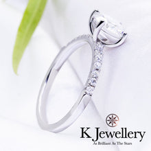 將圖片載入圖庫檢視器 Moissanite Four Claws paved Ring 莫桑石四爪全石戒指