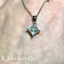 將圖片載入圖庫檢視器 Moissanite Princess Cut Necklace 莫桑石公主方頸鏈