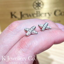 將圖片載入圖庫檢視器 Moissanite Cross Ear Studs 莫桑石交叉耳釘