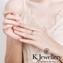 Load image into gallery viewer Moissanite Six Heart Prong Ring Moissanite heart-shaped six-prong ring