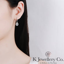 Load image into gallery viewer Moissanite Pear Halo Earring Moissanite drop-shaped earrings