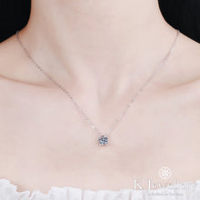 Load image into gallery viewer Moissanite Horns Necklace moissanite hollow high setting four prong necklace