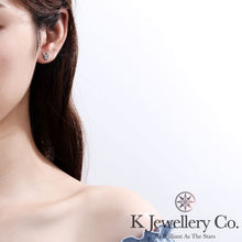 將圖片載入圖庫檢視器 Moissanite Deer Earrings