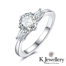 Load image into gallery viewer Moissanite Round Brilliant with Baguette Shape Ring Moissanite Round Six Claws with Baguette Shape Ring